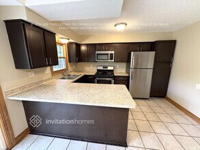 6432 Hampshire Ave N in Minneapolis, MN - Building Photo - Building Photo