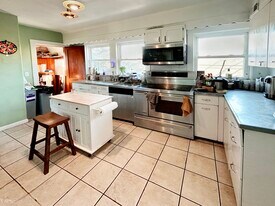 235 Commonwealth Ave in Chestnut Hill, MA - Building Photo