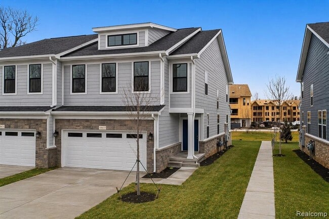 10633 Barrett in Plymouth, MI - Building Photo - Building Photo