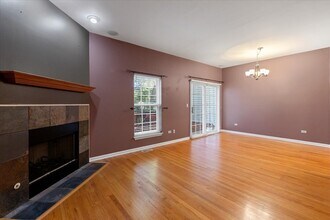 3817 N Milwaukee Ave in Chicago, IL - Building Photo - Building Photo