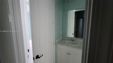 5330 Chesterfield Dr in Ave Maria, FL - Building Photo - Building Photo