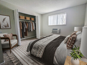 Lamar Village Apartments in Arvada, CO - Building Photo - Building Photo