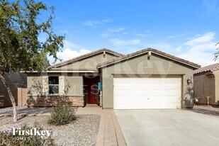 732 Carlsbad Dr in San Tan Valley, AZ - Building Photo