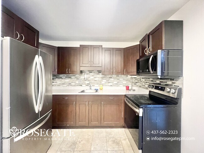 308 Conway Dr in London, ON - Building Photo - Building Photo