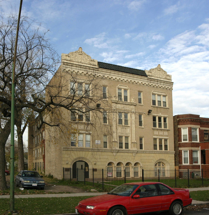 7146 S Lowe Ave in Chicago, IL - Building Photo