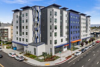The Meridian in Santa Clara, CA - Foto de edificio - Primary Photo