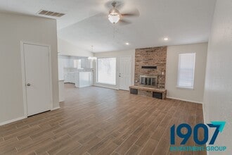 400 Trinidad Dr in Norman, OK - Building Photo - Building Photo