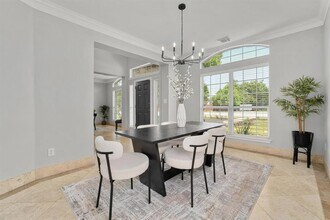 6611 Yaupon Dr in Austin, TX - Building Photo - Building Photo