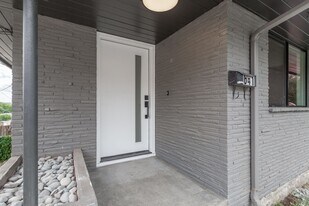 641 NE Dallas St in Camas, WA - Building Photo