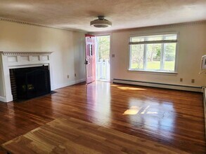34 Deer Hollow Rd in Sandwich, MA - Building Photo - Building Photo
