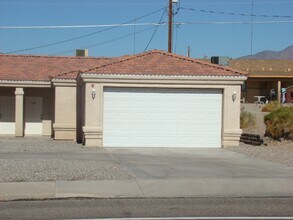 3321 Oro Grande Blvd in Lake Havasu City, AZ - Building Photo - Building Photo