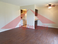 4530 Elliot Ave, Unit D in Dayton, OH - Foto de edificio - Building Photo