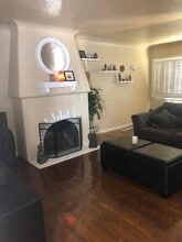 393 Coronado St in Ventura, CA - Building Photo - Building Photo