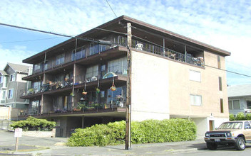 4451 Midvale Ave N in Seattle, WA - Building Photo - Building Photo