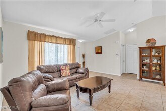 2131 24th Ave NE in Naples, FL - Building Photo - Building Photo