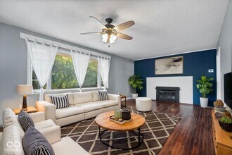 10293 E County Rd 100 S in Avon, IN - Building Photo - Building Photo