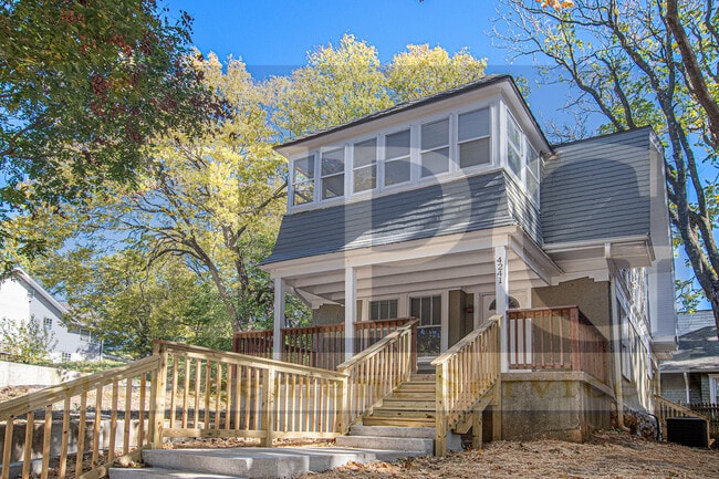 4241 Charlotte St in Kansas City, MO - Building Photo - Building Photo