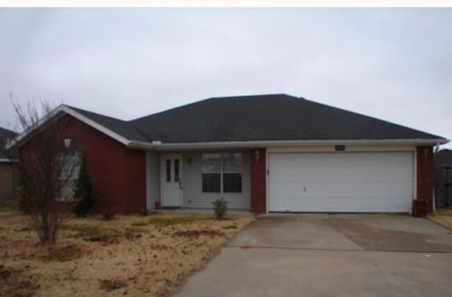 property at 600 Woods Dr