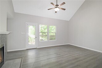 204 Ivy Green Ln SE in Marietta, GA - Building Photo - Building Photo