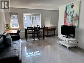 5669 Crown St in Vancouver, BC - Building Photo