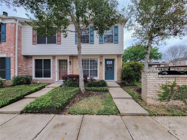 2808 Grants Lake Blvd in Sugar Land, TX - Building Photo - Building Photo