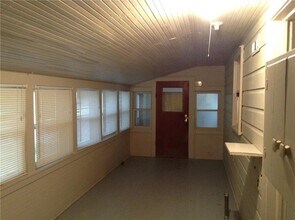 2090 S Mt Olive St in Siloam Springs, AR - Foto de edificio - Building Photo