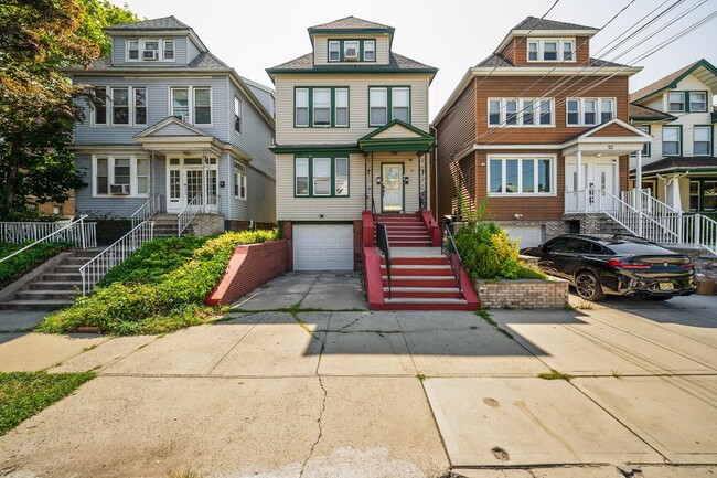 54 Avenue B in Bayonne, NJ - Building Photo - Building Photo
