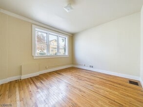 413-15 Dodd St in Newark, NJ - Building Photo - Building Photo