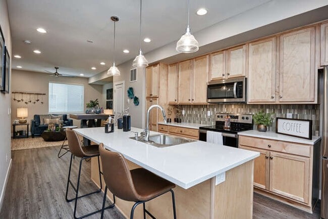 Creekline Townhomes