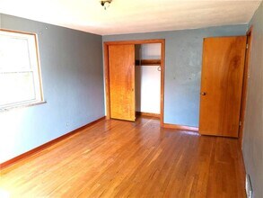 3202 W Run Rd in Munhall, PA - Building Photo - Building Photo