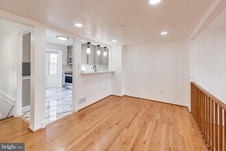 16 Orchard Dr in Gaithersburg, MD - Building Photo - Building Photo