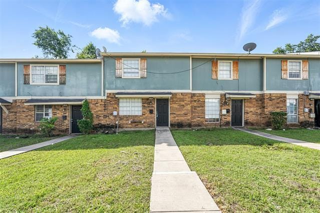 302 Candlewood Ln