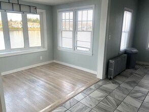 147 Lake Ave in Worcester, MA - Building Photo - Building Photo