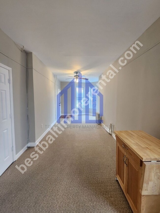2535 Greenmount Ave in Baltimore, MD - Foto de edificio - Building Photo