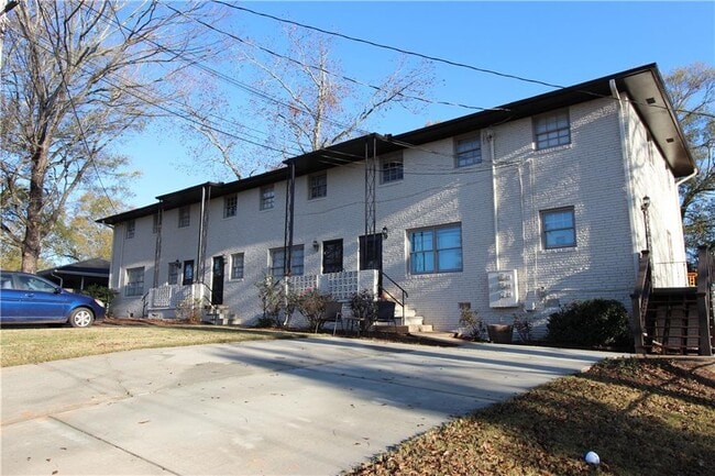 property at 514 Clover Dr