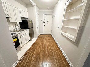 111-14 76th Ave in Queens, NY - Building Photo - Building Photo