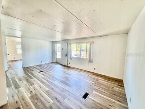 1216 Liveoak Pkwy in Tarpon Springs, FL - Building Photo - Building Photo