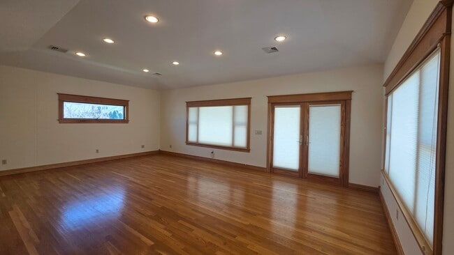 property at 559 Minor St