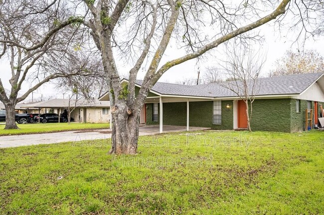 1809 Magnolia Dr in Round Rock, TX - Building Photo - Building Photo