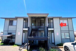 2175 Riviera Blvd in Bullhead City, AZ - Building Photo