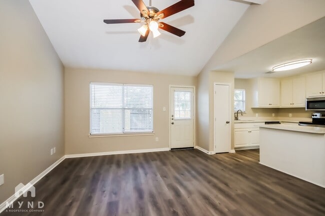 16376 River Fall Ct in Conroe, TX - Building Photo - Building Photo