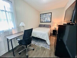 123 N 15th St in East Orange, NJ - Building Photo - Building Photo