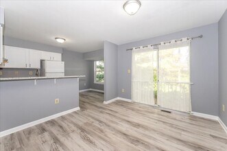 5792 Fringetree Ct in Frederick, MD - Foto de edificio - Building Photo