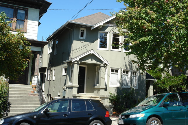 4263 Gilbert St in Oakland, CA - Building Photo - Building Photo