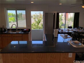 2699 E 20th St-Unit -B in Signal Hill, CA - Building Photo - Building Photo
