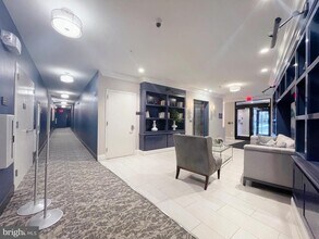 9450 Silver King Ct in Fairfax, VA - Building Photo - Building Photo