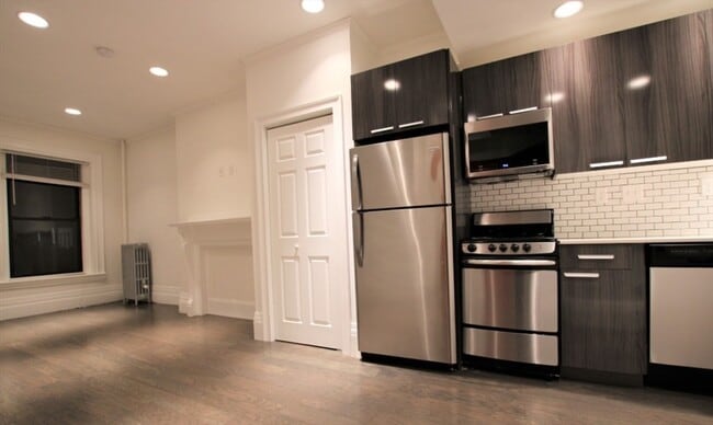 property at 270 Newbury St
