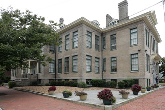 Lava Lofts in Richmond, VA - Foto de edificio - Building Photo