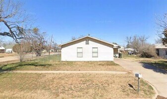 642 N 7th St in Abilene, TX - Building Photo