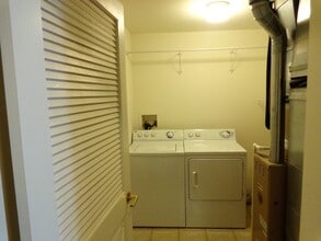 410 W Mahogany Ct in Palatine, IL - Building Photo - Building Photo